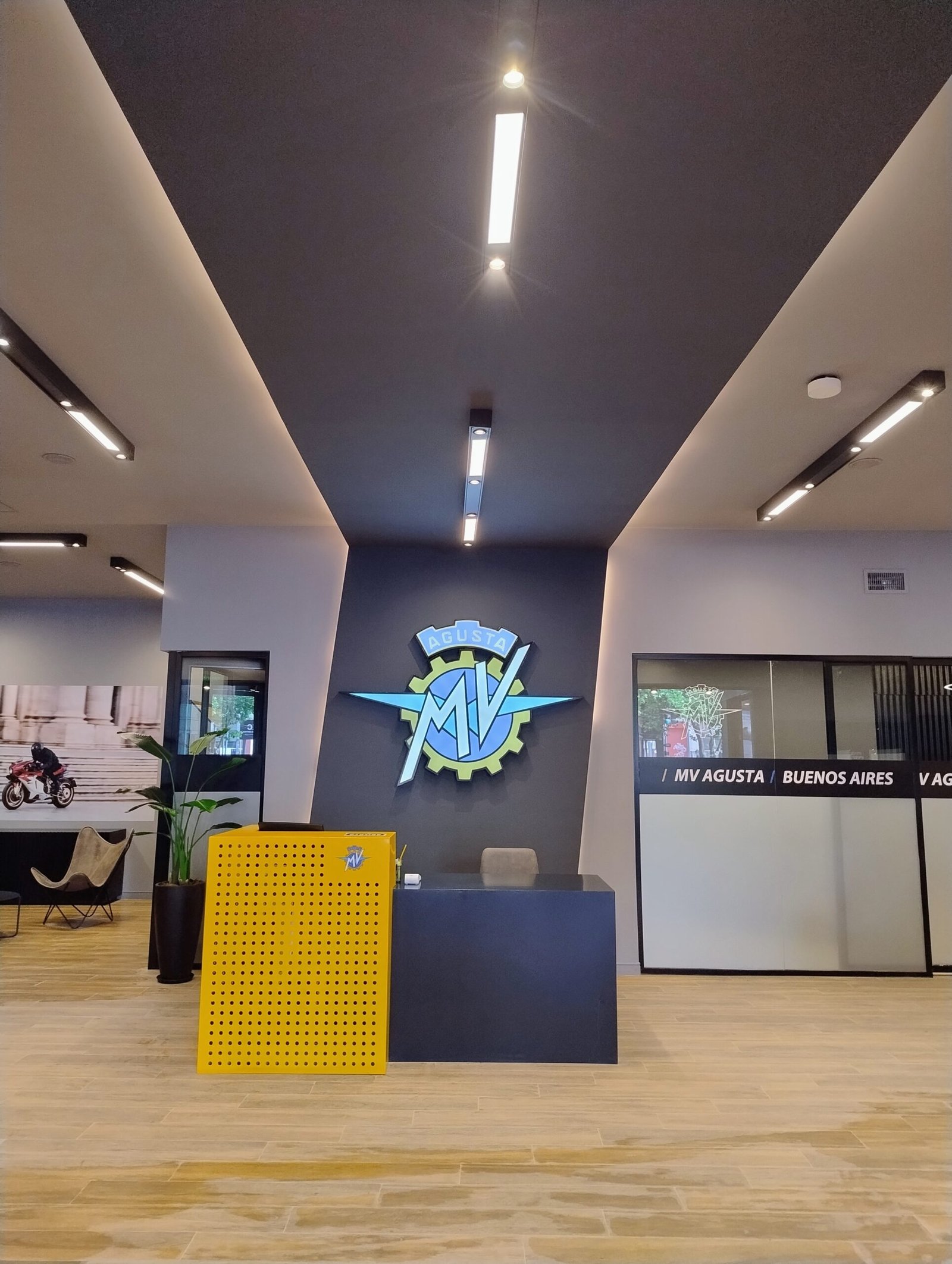 DISEÑO DE LOCALES COMERCIALES