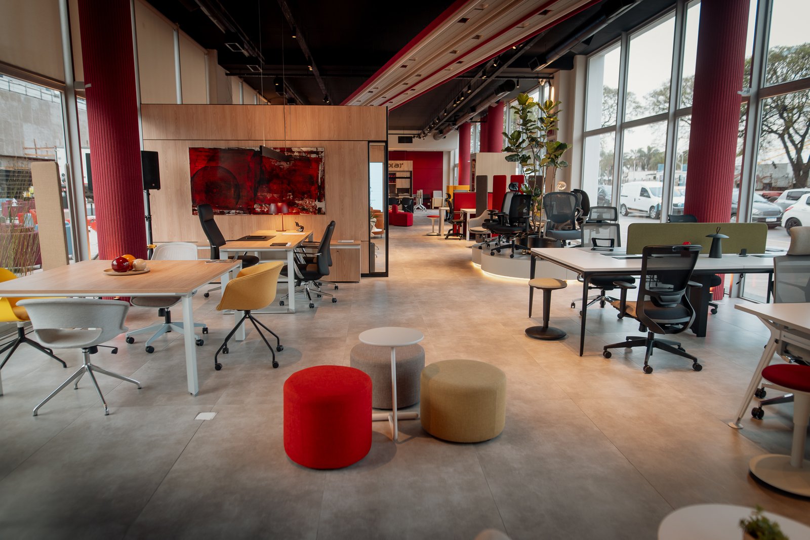 EQUIPAMIENTO CORPORATIVO