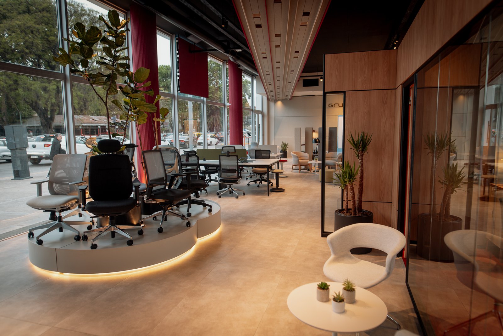 EQUIPAMIENTO CORPORATIVO